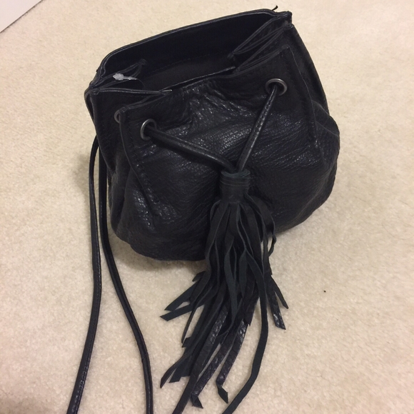 Treasure & Bond Genuine Leather Crossbody Bag - Picture 5 of 6